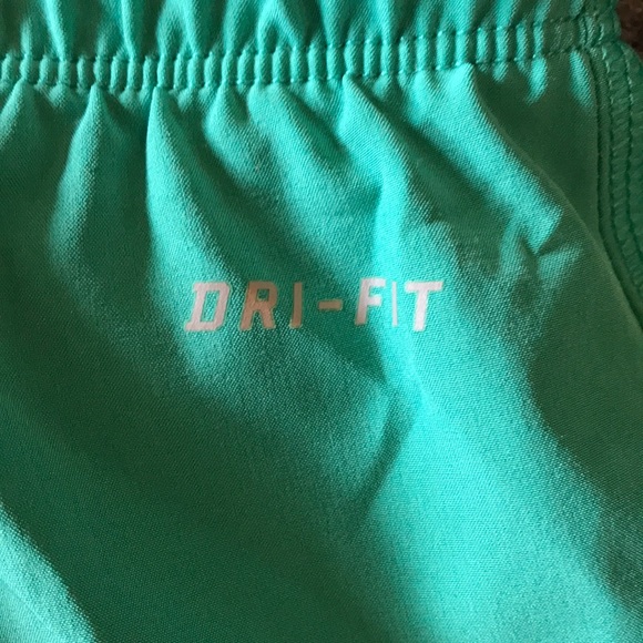 Nike DRI-FIT shorts - Picture 5 of 6